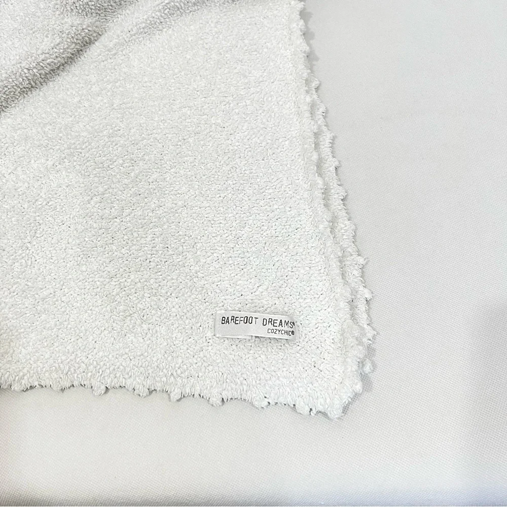 Barefoot Dreams Cozy Chic Blanket White Satin And Embroidery Elephant Style# 501